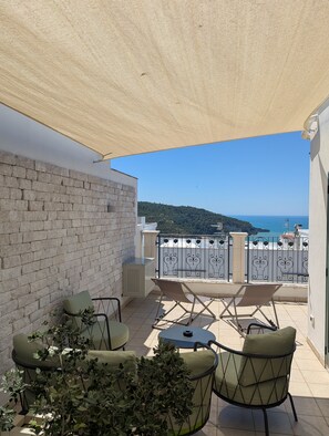 Deluxe-suite - havudsigt | Terrasse/gårdhave