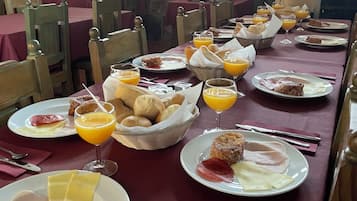 Petit déjeuner continental compris tous les jours