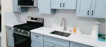 3BR Elizabeth Apt – Waterfront, Near NYC and Airport