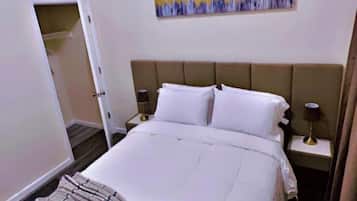 3 quartos, ferros/tábuas de passar roupa, Wi-Fi, roupa de cama