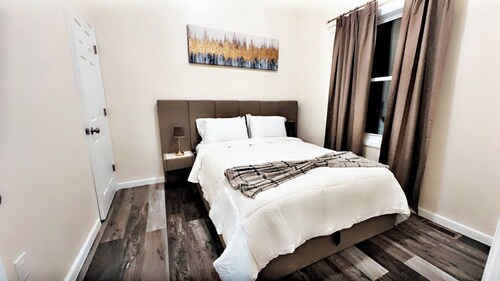 3BR Elizabeth Apt – Waterfront, Near NYC and Airport