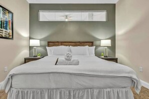 2 soverom, strykejern/-brett, internettilgang og sengetøy