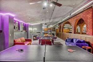 Game room - Unique 3BD Tremont Apartment (Cleveland)