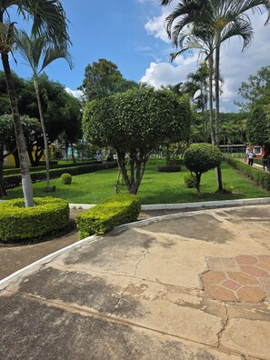 Exterior - Grupo BLG (San Sebastian Salitrillo)