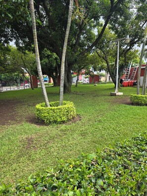 Exterior - Grupo BLG (San Sebastian Salitrillo)