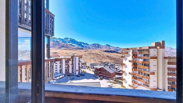 Unclassified image, 1 of 16, button - 50m from ski slopes, 7th floor, ski locker, 34m², Val Thorens (Val Thorens)
