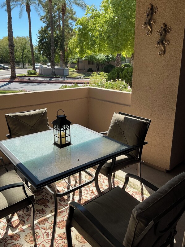 Outdoor dining