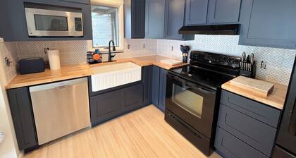 Superb 3-bedroom house with 100 feet of private lake front near Hammondsport, NY