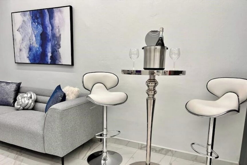 Modern Beach Villa Yeriam / Heated Pool / Power Generator / Beach Walk / Parking - San Juan, Puerto Rico