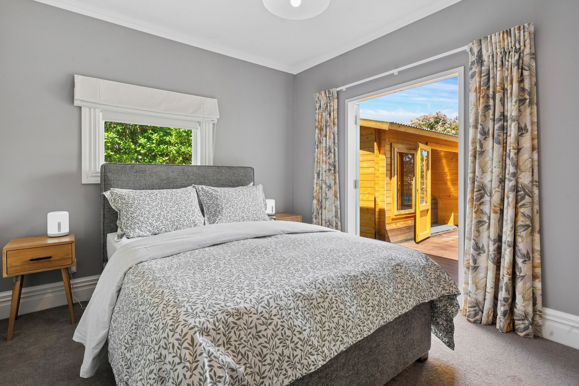 4 habitaciones, tabla de planchar con plancha, wifi y ropa de cama 