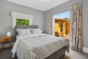 4 Schlafzimmer, Bügeleisen/Bügelbrett, WLAN, Bettwäsche