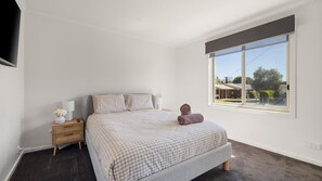 3 室のベッドルーム、アイロン / アイロン台、旅行用ベビーベッド、インターネット