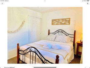 1 chambre, fer et planche à repasser, accès Internet, draps fournis