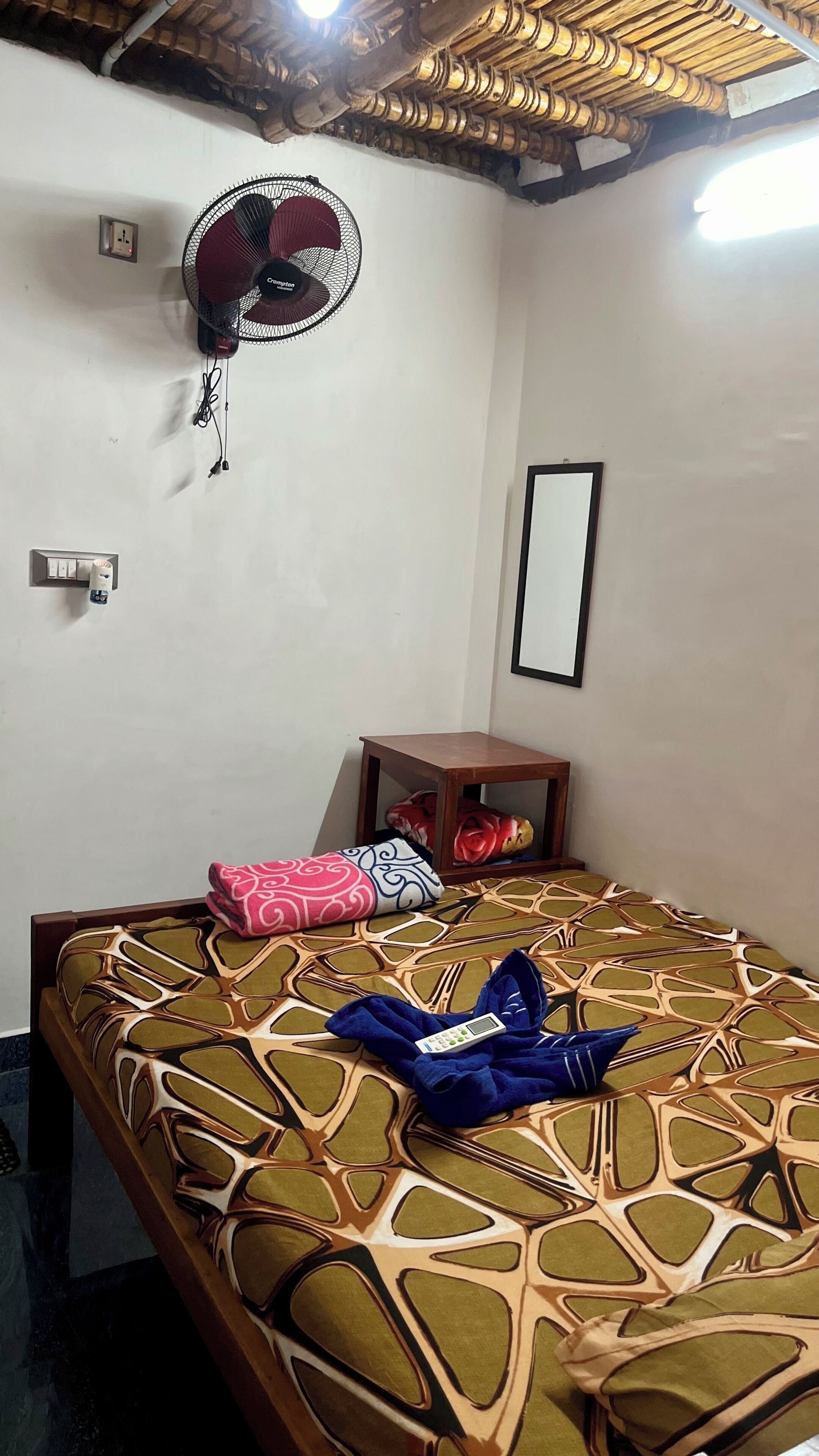 2 chambres, coffres-forts dans les chambres, fer et planche à repasser