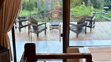 Deluxe Chalet, Mountain View | Interior