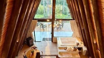 Alpehytte – deluxe, fjellutsikt | Innvendig