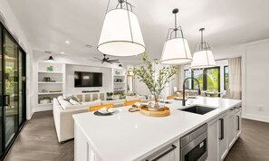 Interior - Moondance - Steps to the beach! Heated pool! (Anna Maria)