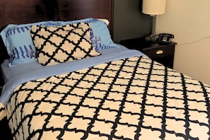 1 غرفة نوم ومكواة/لوح كي وواي فاي مجانًا وملاءات أسرّة