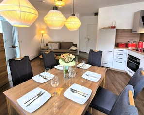 Apartment | Dining - Moderne Ferienwohnung in Winterberg (Winterberg)