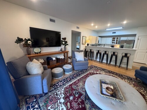 Delightful 3-bedroom Starkville within walking distance to campus!