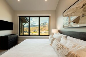 6 habitaciones, escritorio, tabla de planchar con plancha y wifi gratis 