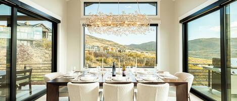 تناول الطعام