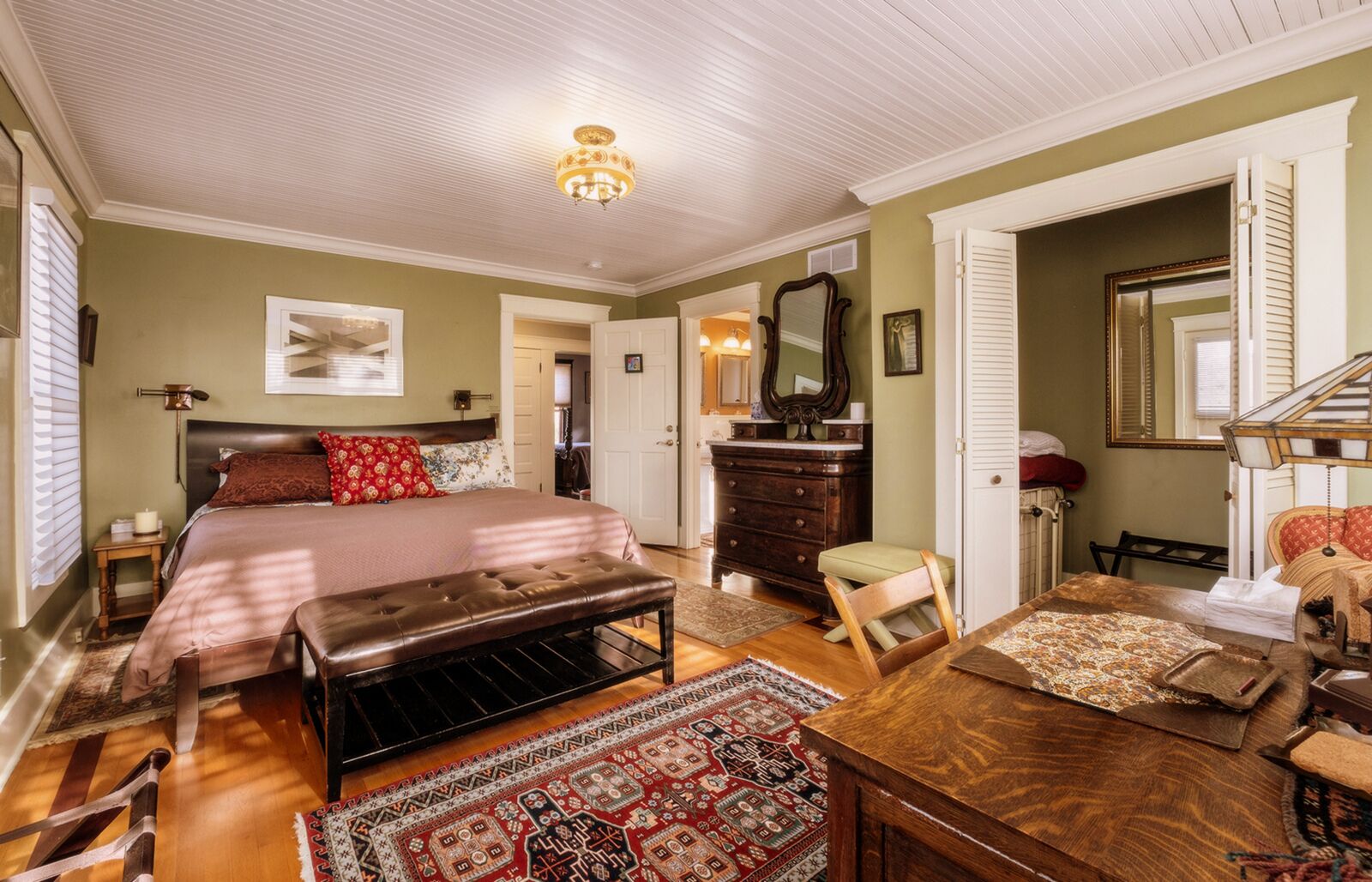 1 chambre, fer et planche à repasser, Wi-Fi, draps fournis