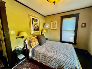 1 chambre, fer et planche à repasser, Wi-Fi, literie fournie