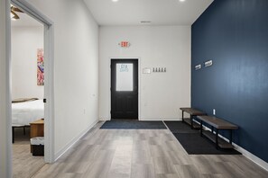 6 Schlafzimmer, Bügeleisen/Bügelbrett, Reisekinderbett, kostenloses WLAN