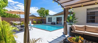 10 Min Beach | Heated Private Pool | Games | BBQ