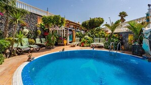 Unclassified image, 3 of 38, button - Apartment With a View of the Community Garden (Granadilla de Abona)