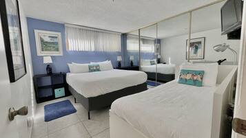 1 Schlafzimmer, Schreibtisch, BĂŒgeleisen/BĂŒgelbrett, Reisekinderbett