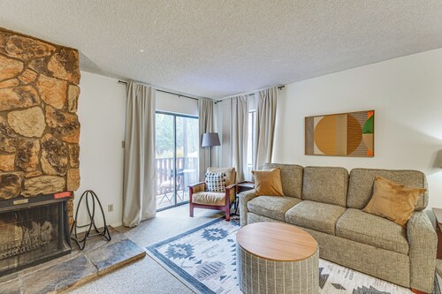 Easy Red River Ski Access! Outdoor Adventure Condo