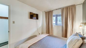 1 bedroom, internet, bed sheets