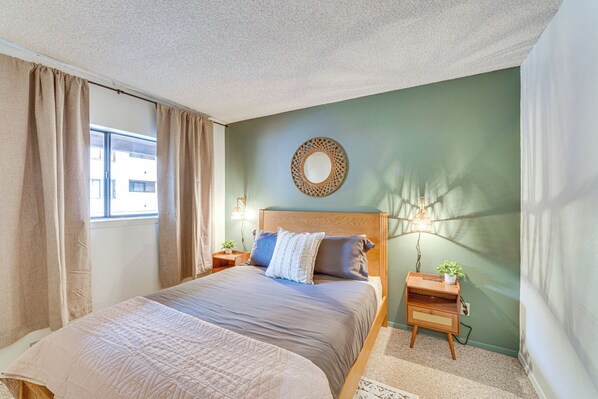 1 bedroom, internet, bed sheets