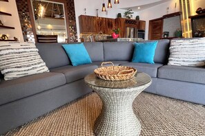 تلفزيون ذكي، مكتب، طابعة