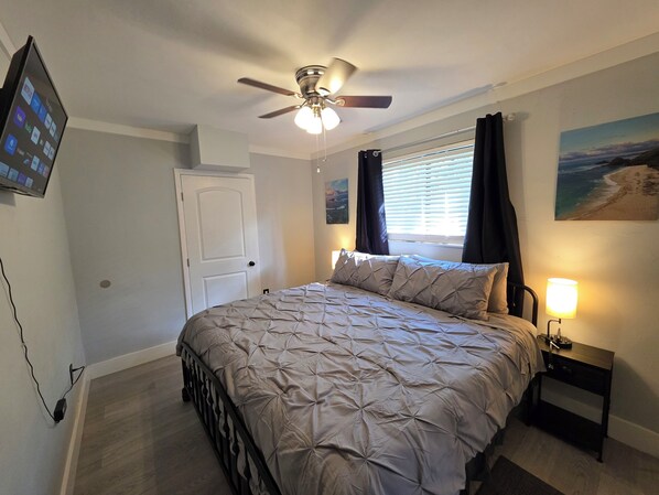 2 habitaciones, tabla de planchar con plancha, wifi y ropa de cama 