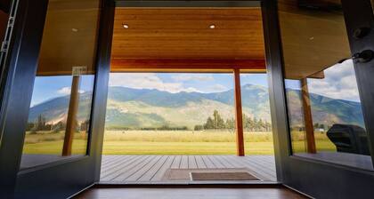Columbia Mountain View Cabins