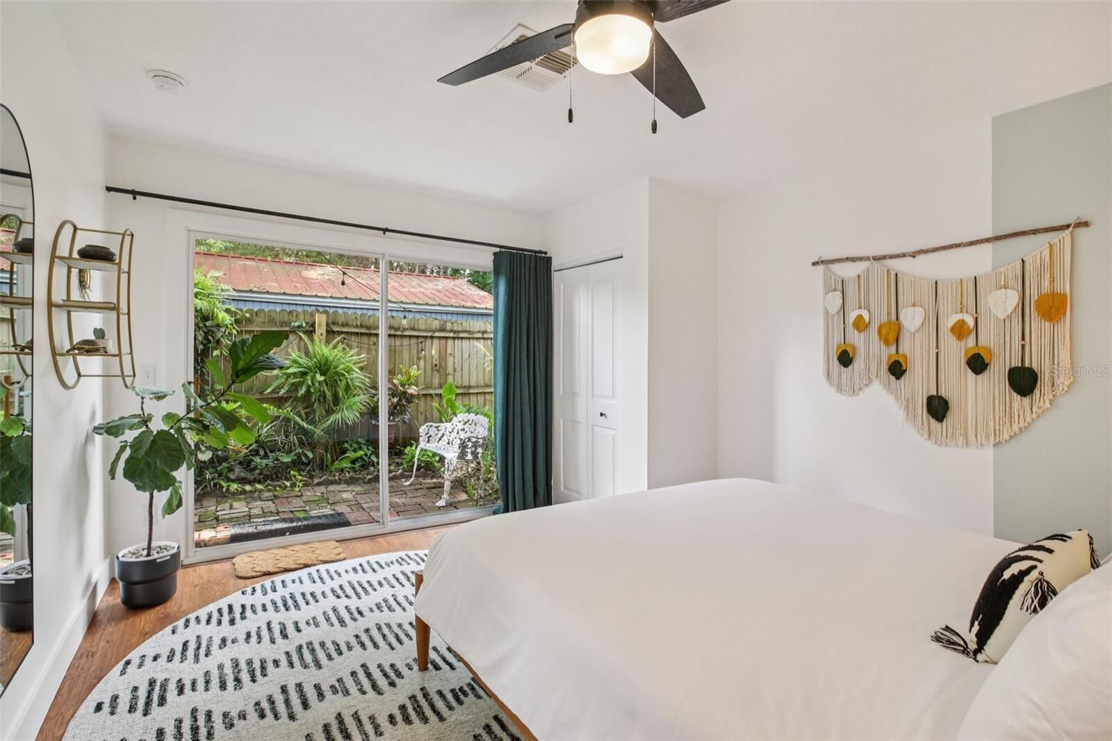 1 多间卧室、熨斗/熨衣板、免费 WiFi、床单