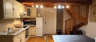 Gîte with swimming pool and pets