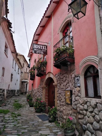 Fachada de la propiedad. hostel mitayos land