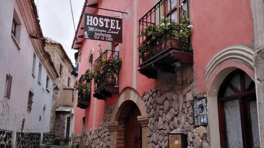 hostel mitayos land