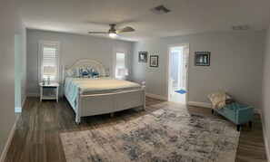 3 dormitorios, cuna de viaje, wifi gratis y ropa de cama