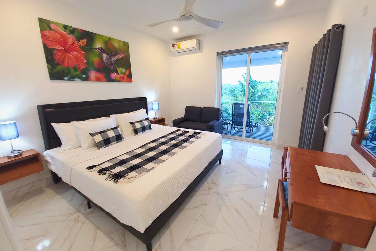 Biệt thự dành cho gia đình, ban công, quang cảnh hồ bơi | Két bảo mật tại phòng, màn/rèm cản sáng, bàn ủi/dụng cụ ủi quần áo