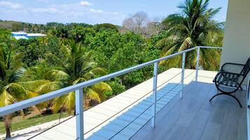 Honeymoon Suite, Balcony, Hill View | Terrace/patio