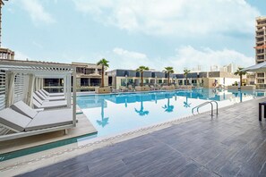 Exterior - Binghatti Suites by Hostiva - City View (Dubai)