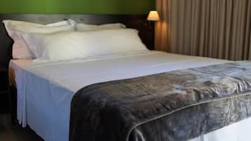 Deluxe Suite, Balcony, Courtyard View