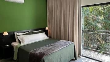 Iron/ironing board, free WiFi