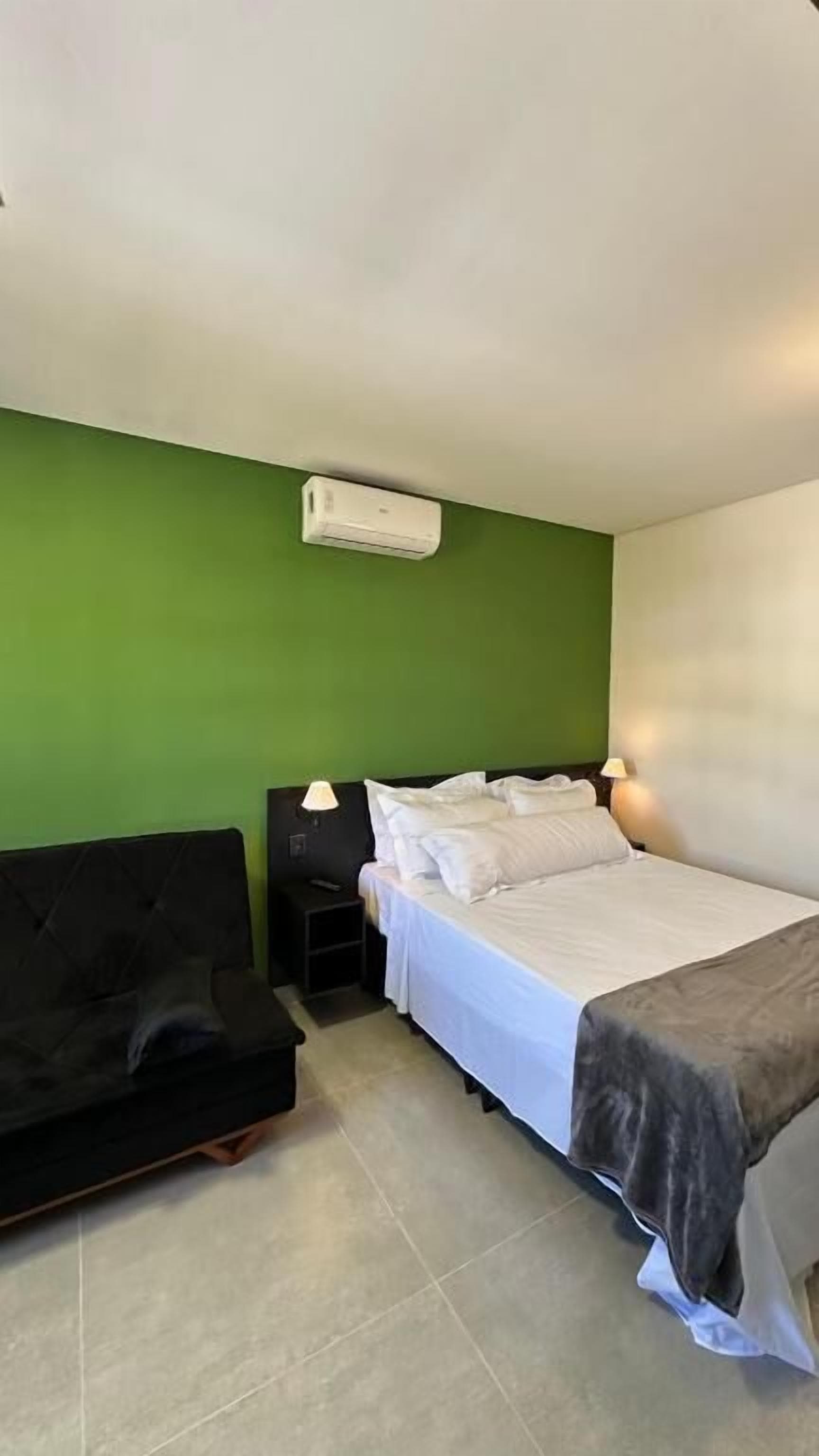 Standard-sviitti, näköala pihalle | Silitysrauta/-lauta, ilmainen Wi-Fi