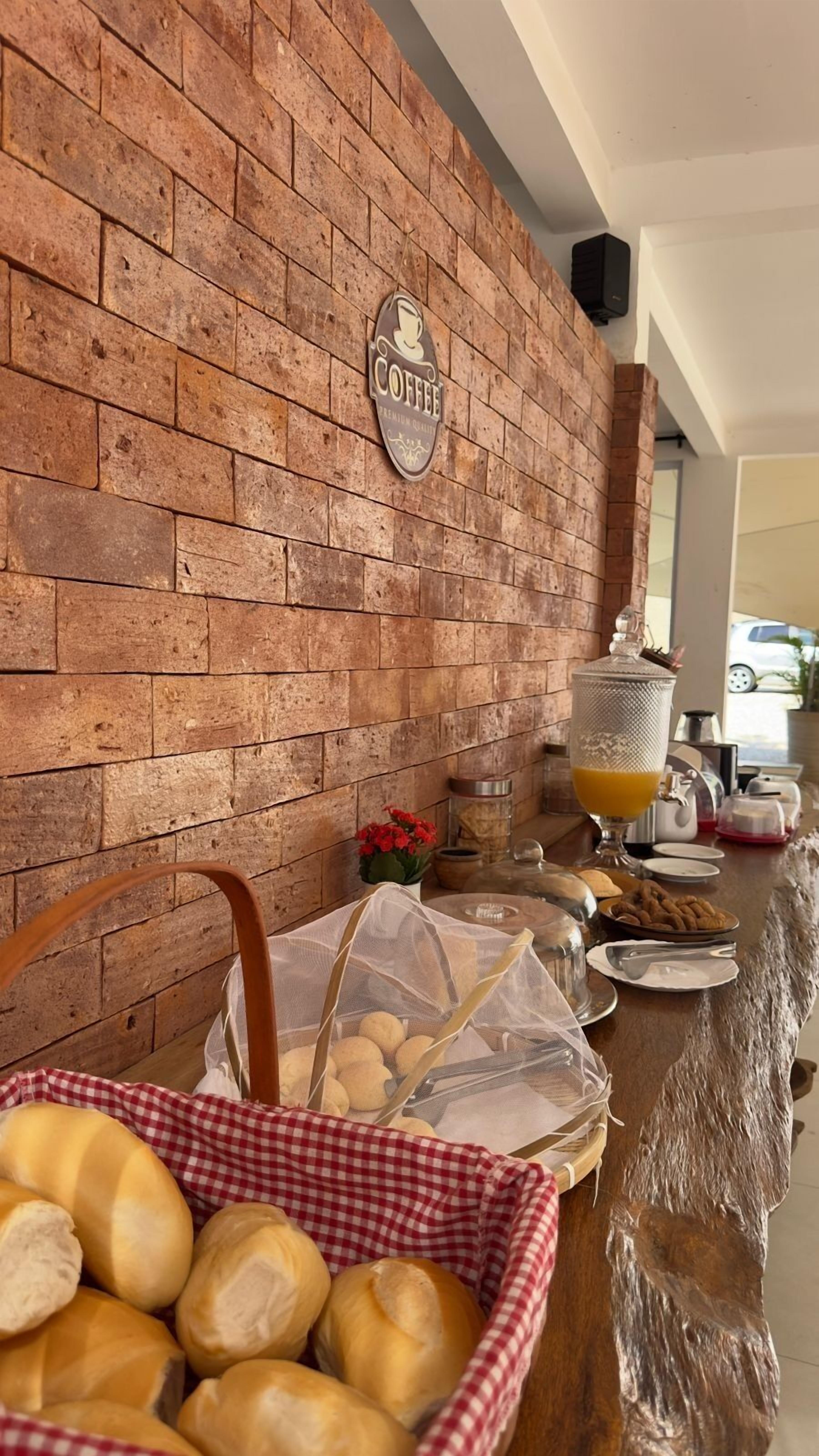 Ilmainen päivittäinen buffetaamiainen 